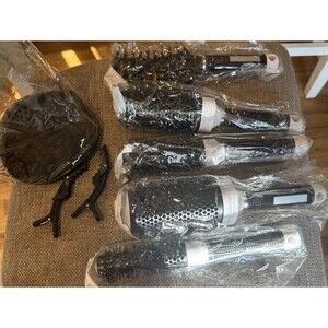 New Aozzy Set (5) Hair Styling Brushes and Bag Black